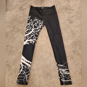 Noli Yoga Black and White Tree Print Women's Yoga Leggings